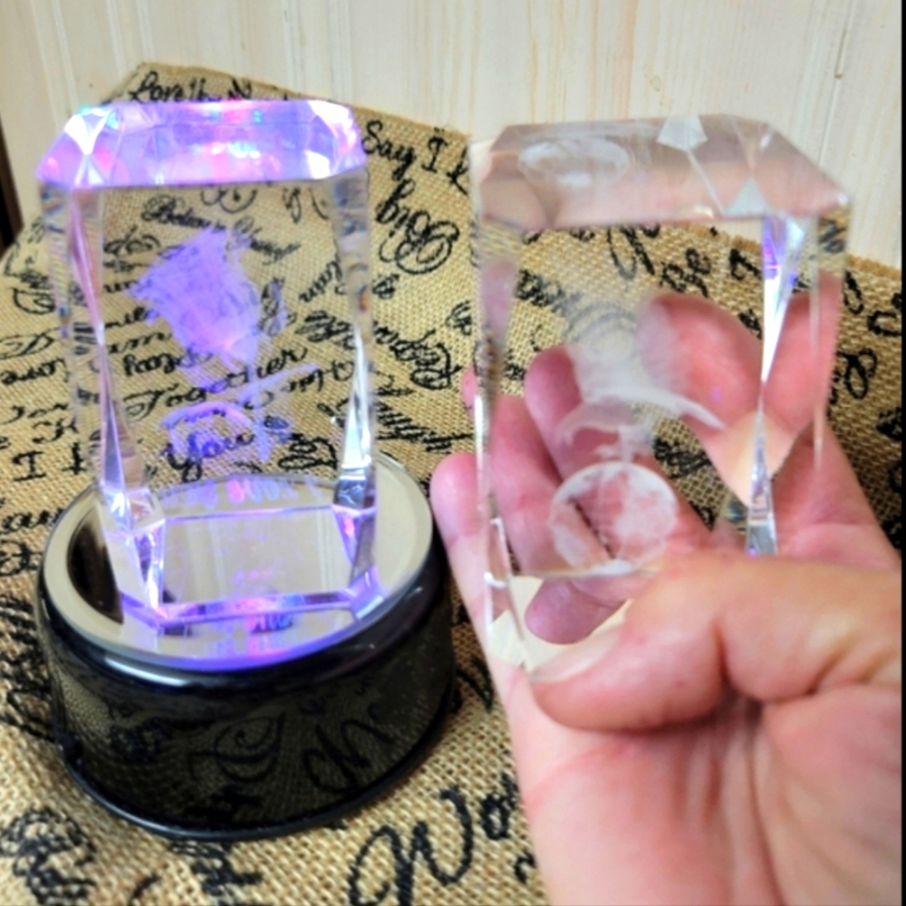 Vintage lot 2 crystal cubes and rotating light stand it spins chan